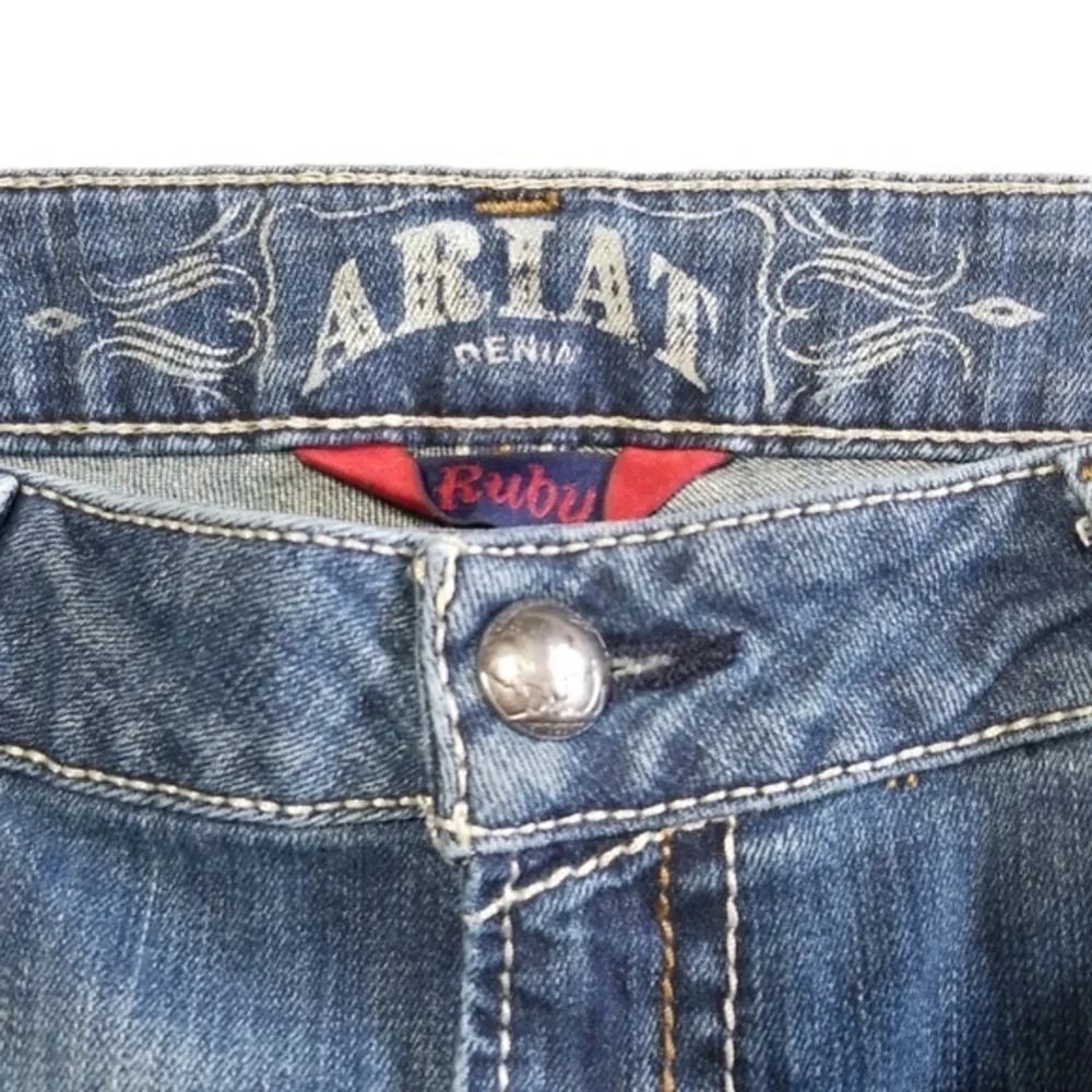 Ariat excellent 2013